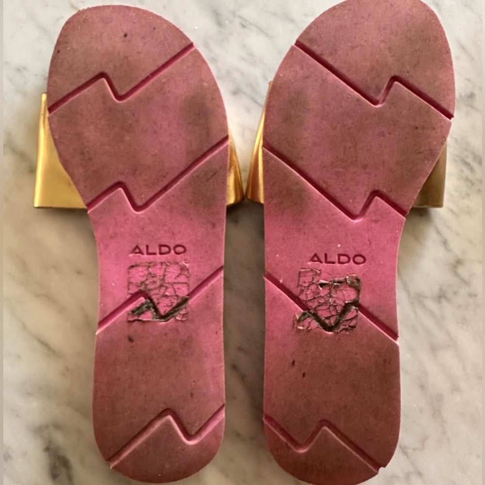 Aldo slides - Picture 4 of 4